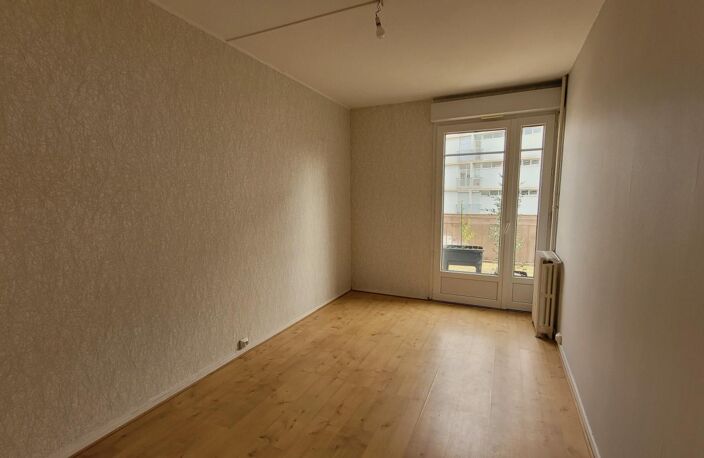 Appartement 3 pièces de 57m² avec terrasse à SAINT JEAN DE LA RUELLE — photo 2