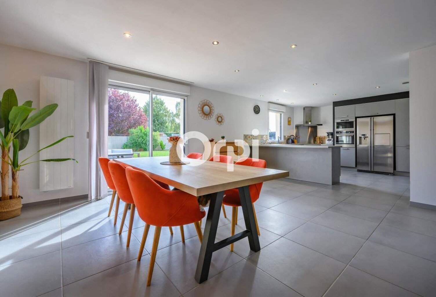 Belle maison individuelle de 135㎡ de semi plain-pied, 4 chambres, 1 bureau, 3 stationnements privatifs sur la commune de Haisnes — photo 1