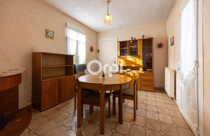 LIÉVIN – Maison de caractère à rénover, beau potentiel — photo 5