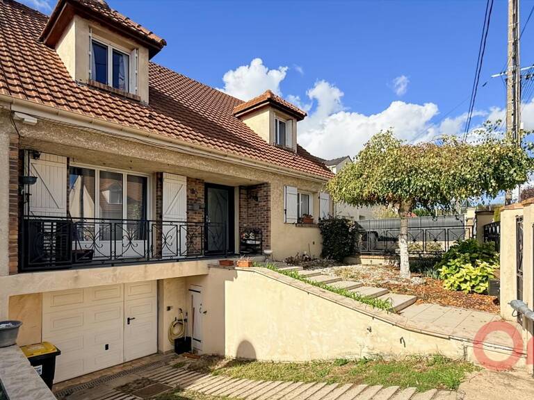 Maison À Vendre — photo 1