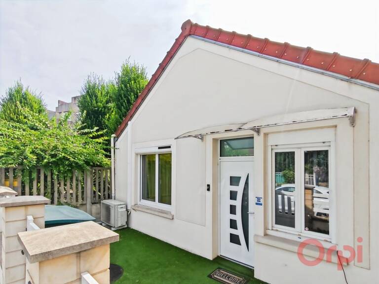Maison À Vendre — photo 1
