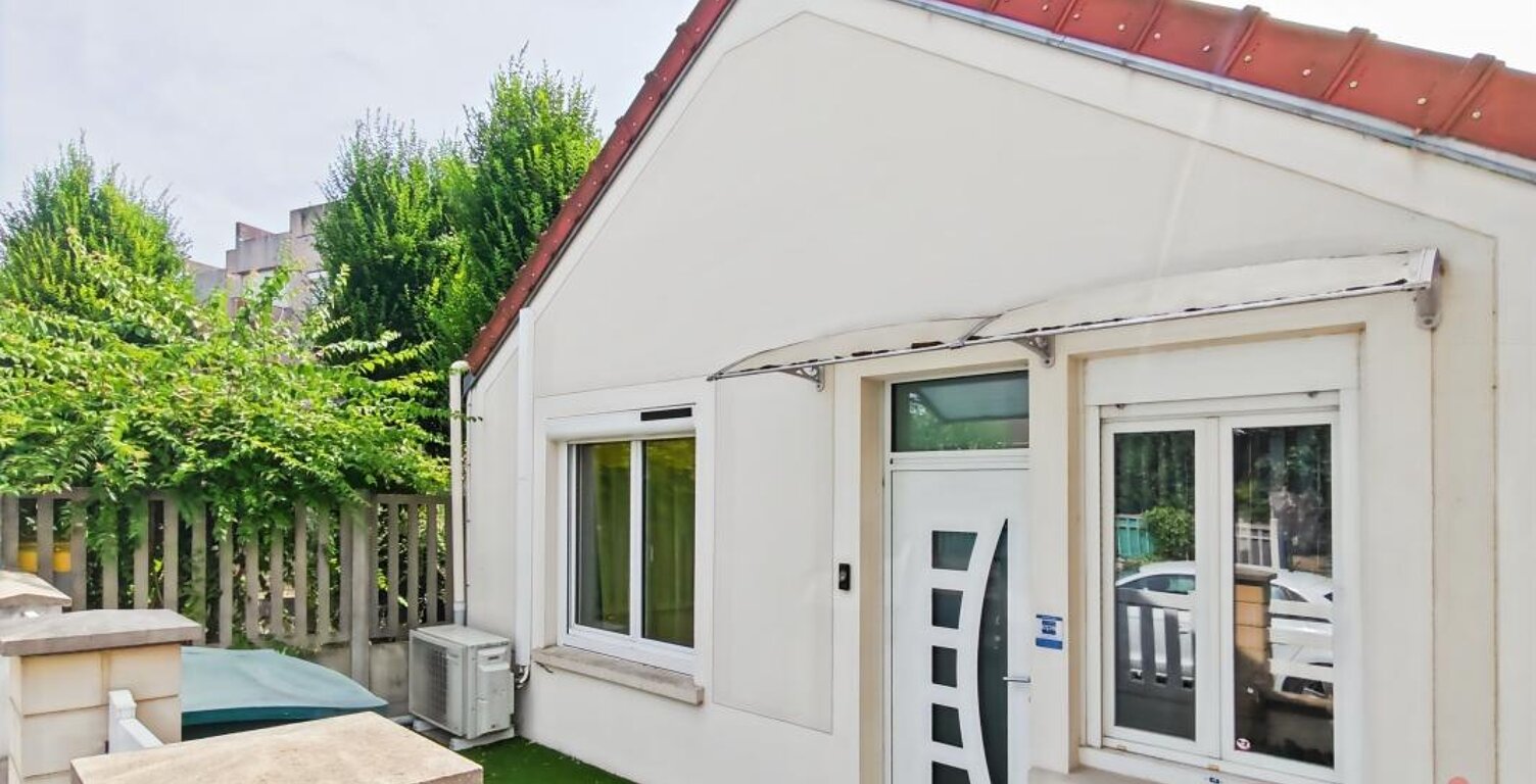 Maison À Vendre — photo 1