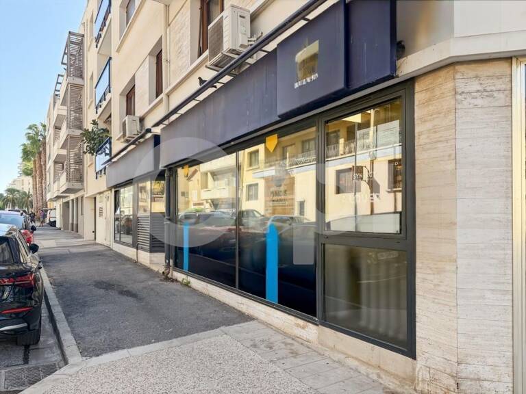 Bureau À Louer — photo 1