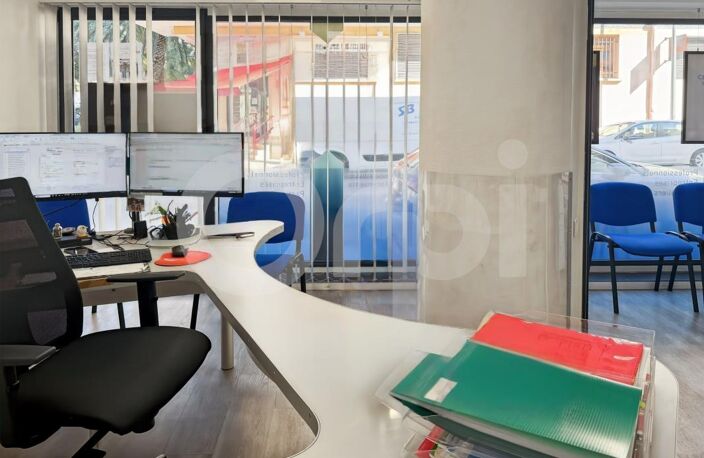 Bureau À Louer — photo 3