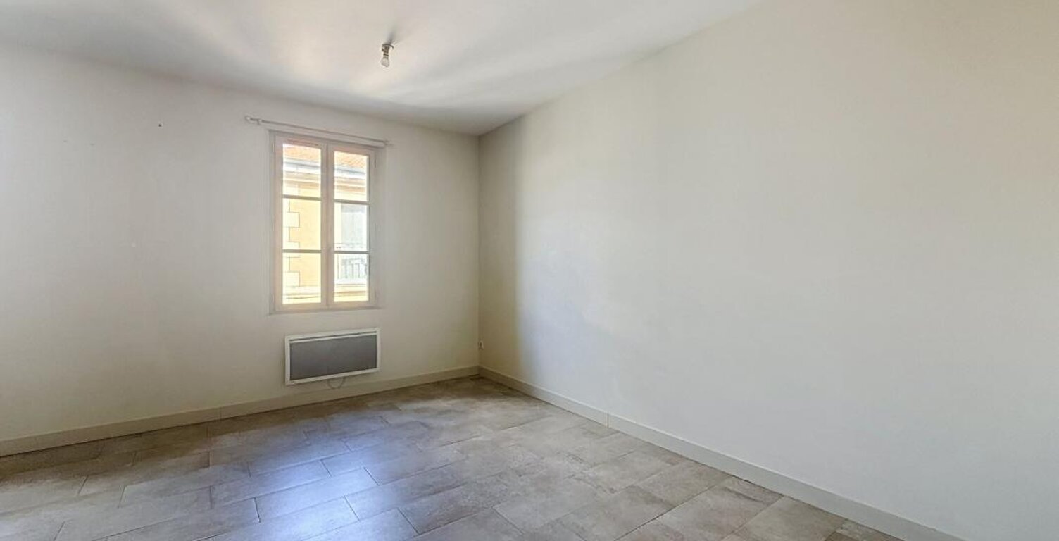 Appartement À Louer — photo 1