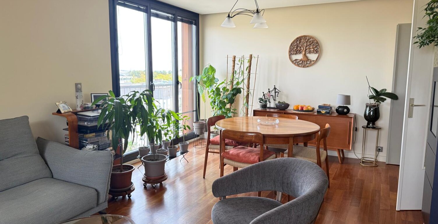 Appartement À Vendre Rue des Crayères — photo 1