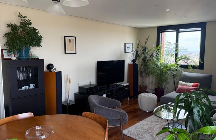 Appartement À Vendre Rue des Crayères — photo 3