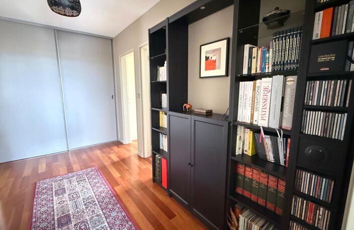 Appartement À Vendre Rue des Crayères — photo 4