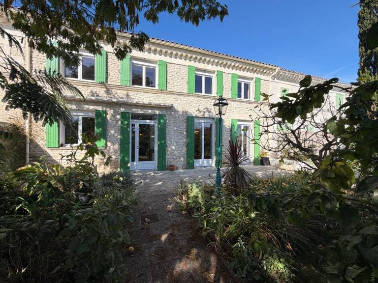 Belle CHARENTAISE rénovée, au calme, proche du CENTRE BOURG — photo 1