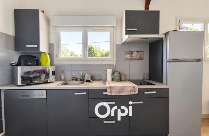 Appartement Rénové - 300M Plage — photo 3
