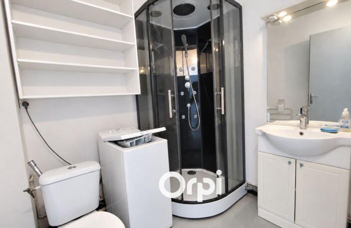Appartement Rénové - 300M Plage — photo 5
