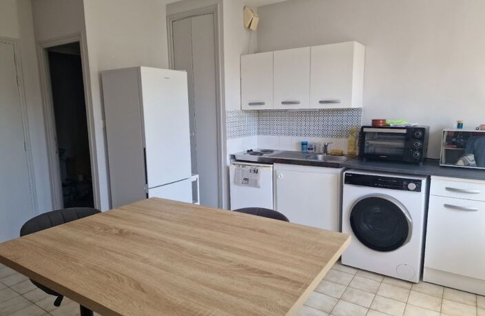 Appartement À Vendre - TOURS — photo 2