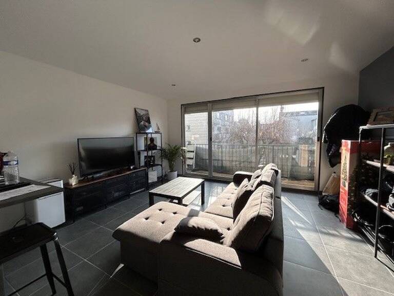 Appartement À Louer — photo 1