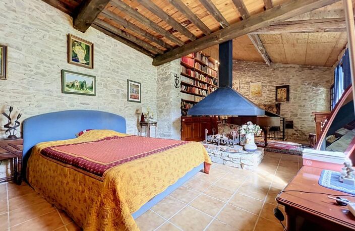 UNE MAISON DE CARACTÈRE AUX MULTIPLES POSSIBILITÉS — photo 2