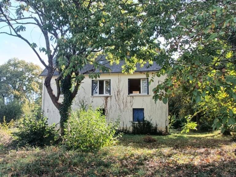 Maison à rénover, avec terrain de 8000m2 — photo 1