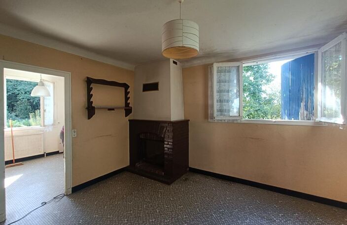 Maison à rénover, avec terrain de 8000m2 — photo 5