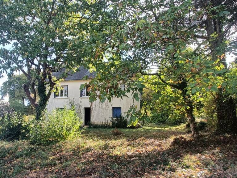 Maison à rénover, avec terrain de 8000m2 — photo 1