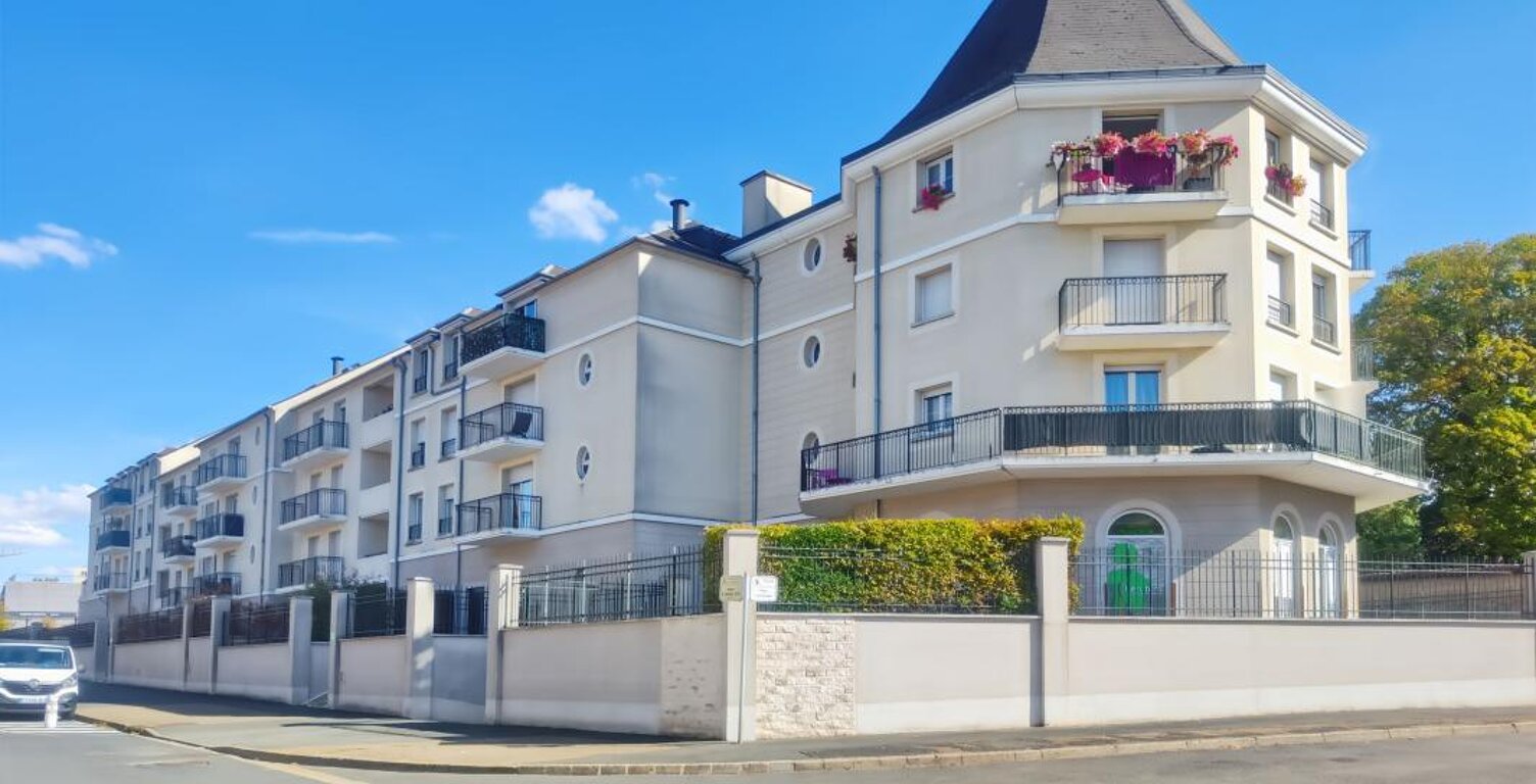   SPECIAL INVESTISSEUR : Studio 35 m² vendu Loué avec Balcon & Parking — photo 1