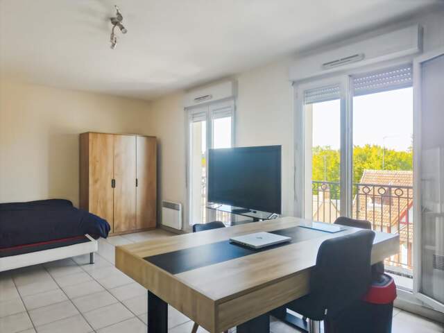 🏢 SPECIAL INVESTISSEUR : Studio 35 m² vendu Loué avec Balcon & Parking — photo du bien