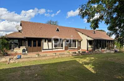 Fermette normande avec double garage, carport et dépendance — photo du bien