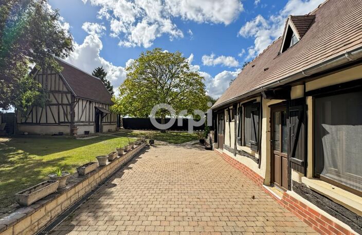 Fermette normande avec double garage, carport et dépendance — photo 2