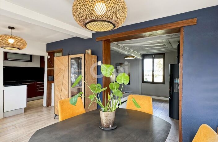 Fermette normande avec double garage, carport et dépendance — photo 3