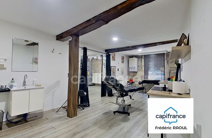 EMPLACEMENT CENTRE-VILLE – LOCAL COMMERCIAL 79 m² — photo 2