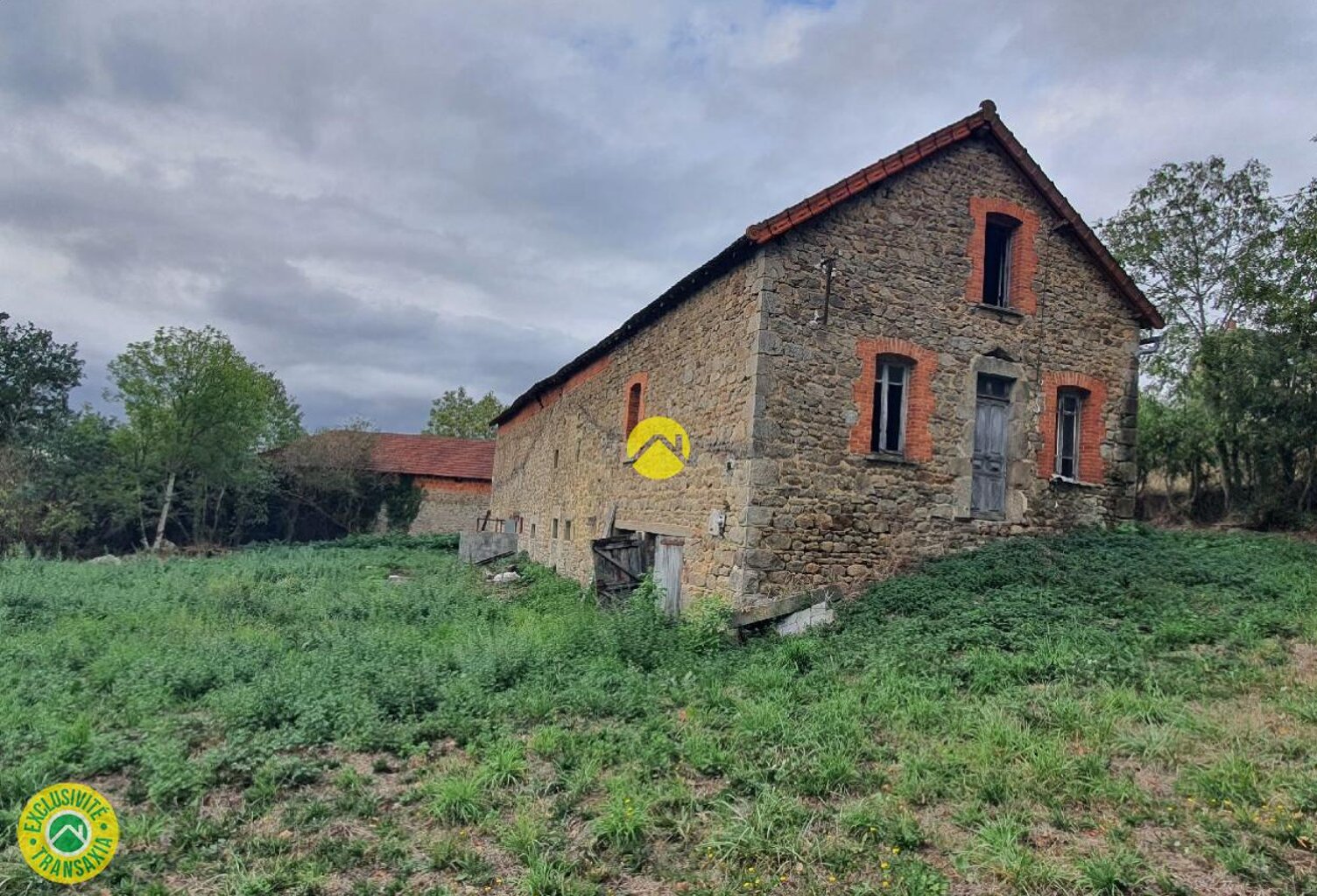 Grange à rénover – Beau projet  — photo 1