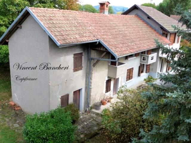 PERS-JUSSY, Maison des années 60 avec beau potentiel dans un environnement calme et champêtre — photo du bien