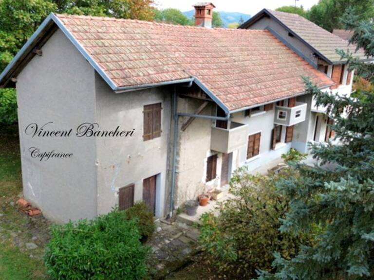 PERS-JUSSY, Maison des années 60 avec beau potentiel dans un environnement calme et champêtre — photo 1