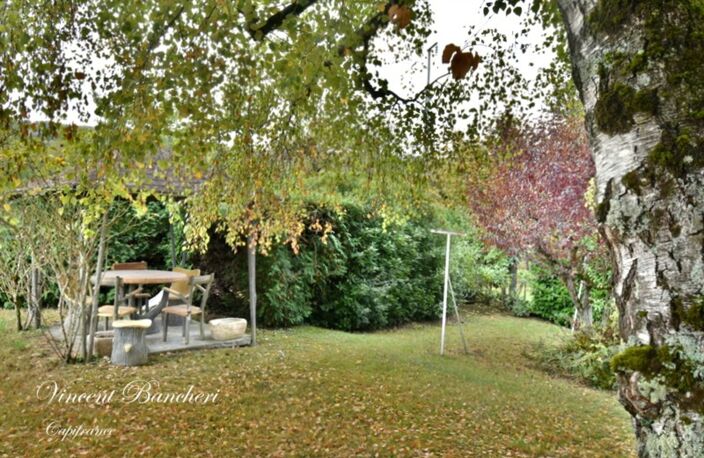 PERS-JUSSY, Maison des années 60 avec beau potentiel dans un environnement calme et champêtre — photo 2