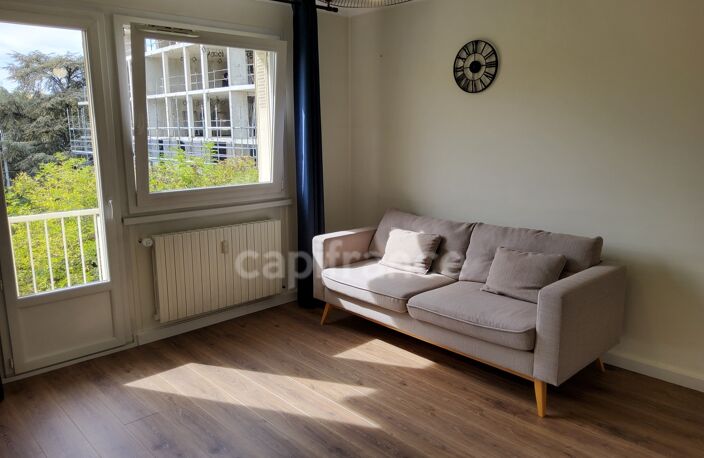 Appartement à vendre 2 pièces ANNECY (74), 2ème étage, résidence sécurisée — photo 2