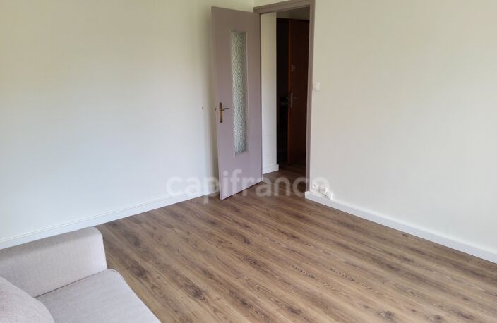 Appartement à vendre 2 pièces ANNECY (74), 2ème étage, résidence sécurisée — photo 3