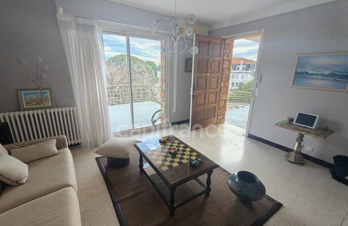 Maison à vendre 6 pièces CANNES (06), 400 mètres de la plage, vue mer, garage — photo 4