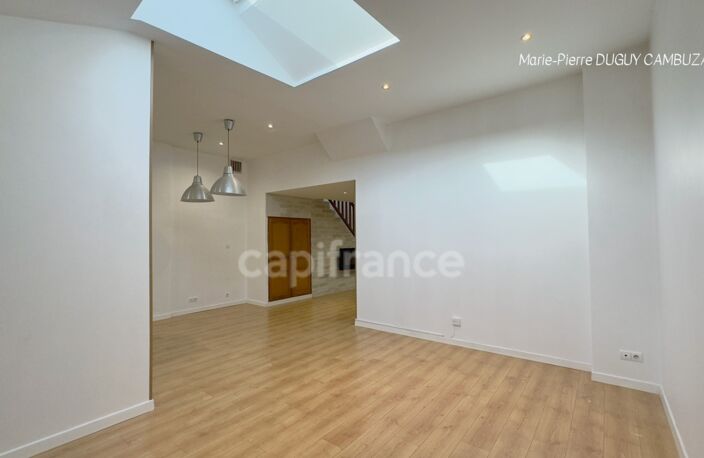 DAX CENTRE HISTORIQUE – DUPLEX DE 86,05 M² – 3 CHAMBRES — photo 2
