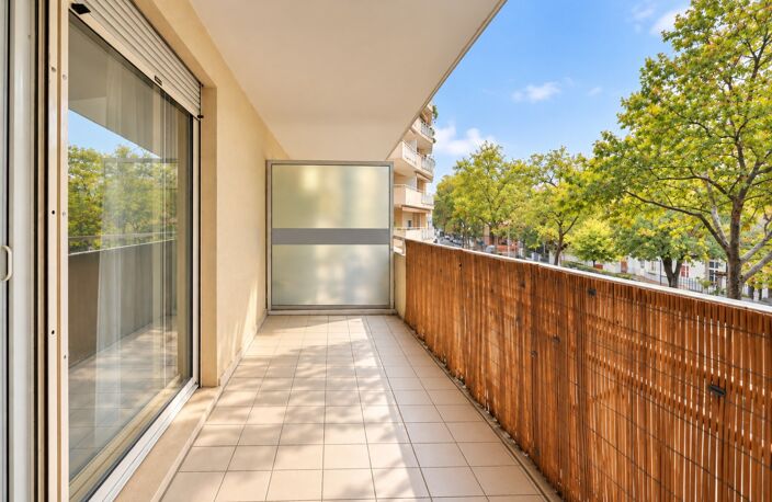 LYON 6e – BELLECOMBE – Appartement familial 132 m² – 4 chambres – 2 balcons – garage — photo 3