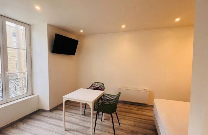 QUIMPER (29) - Centre-ville- Studio meublé de 22 m² habitable — photo 4