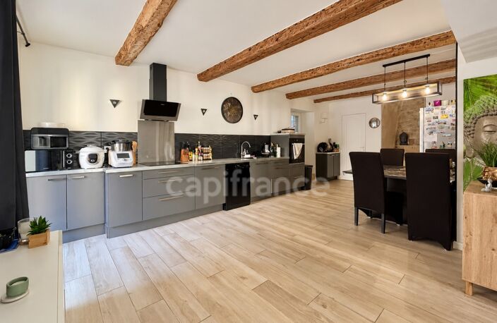 À 7 KM DE PÉZENAS – MAISON RÉNOVÉE 105 M² – TERRASSE 37 M² – DPE B — photo 2