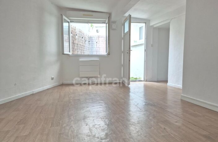 Appartement à vendre 2 pièces ROYAN (17) - Plain pied - Cour fermée - Centre ville — photo 3