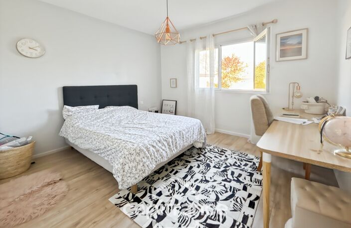 A vendre, SADIRAC (33) à 20min de BORDEAUX, Maison plain-pied, lumineuse, quatres chambres — photo 5