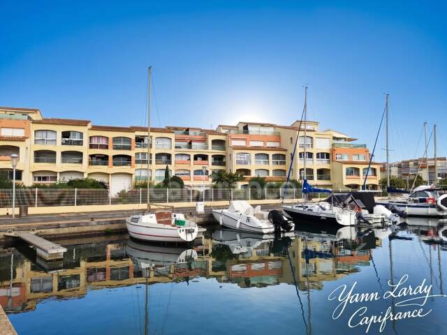 T2 de 36 m² avec loggia et vue port — Secteur Saint-Martin — photo du bien