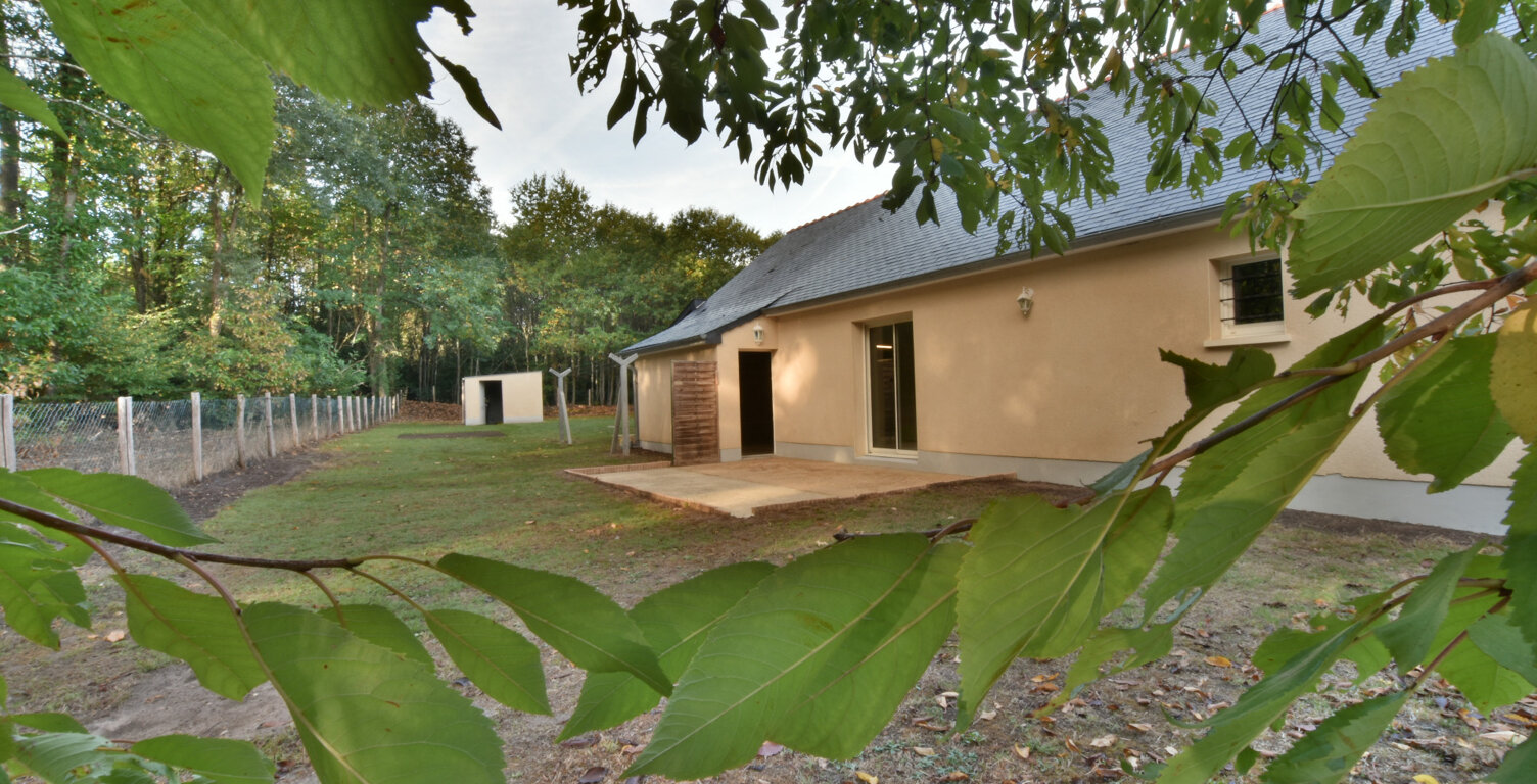 Maison à vendre 5 pièces PLAIN PIED proche SEICHES SUR LE LOIR — photo 1