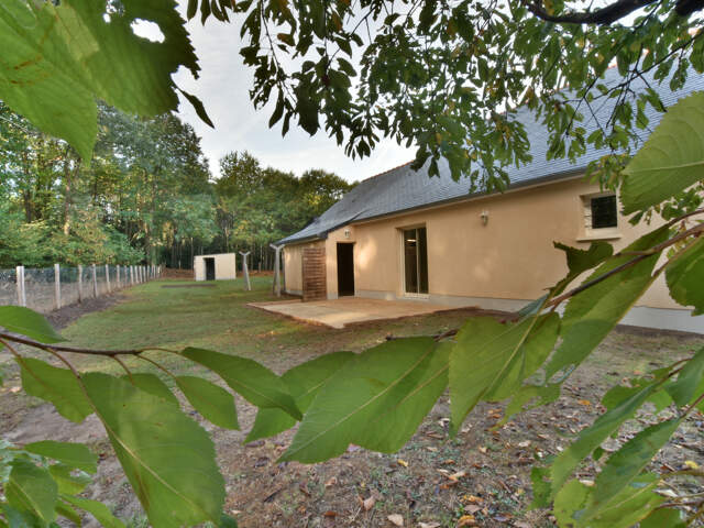 Maison à vendre 5 pièces PLAIN PIED proche SEICHES SUR LE LOIR — photo du bien