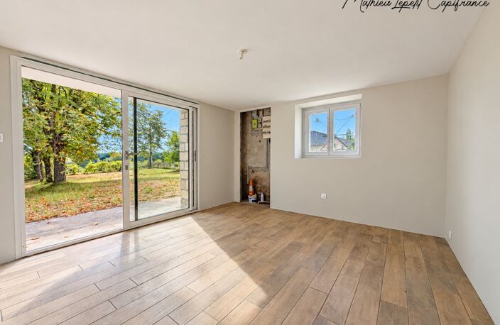 à vendre LIMEYRAT – Maison T4 sur terrain clos et arboré de 3 250 m²/kota finlandais en bois — photo 2