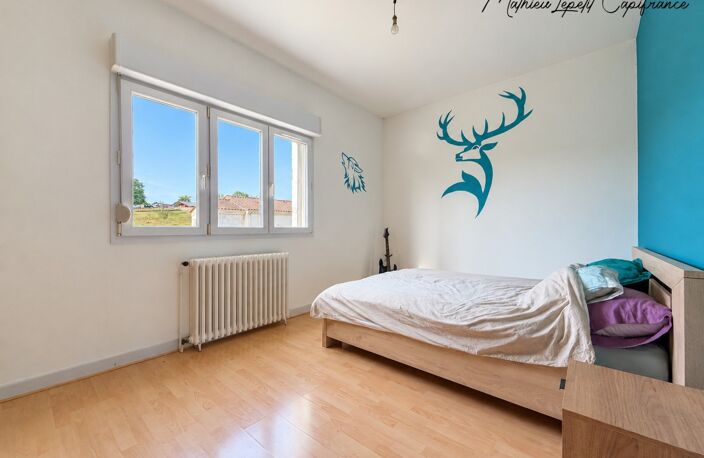 à vendre LIMEYRAT – Maison T4 sur terrain clos et arboré de 3 250 m²/kota finlandais en bois — photo 4