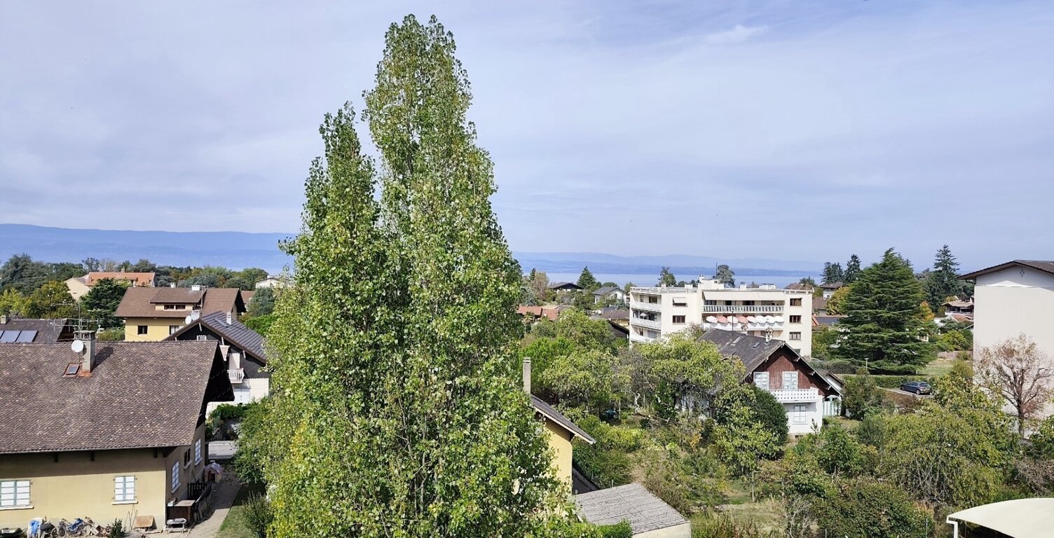 Appartement en attique 2 pièces THONON LES BAINS (74) — photo 1