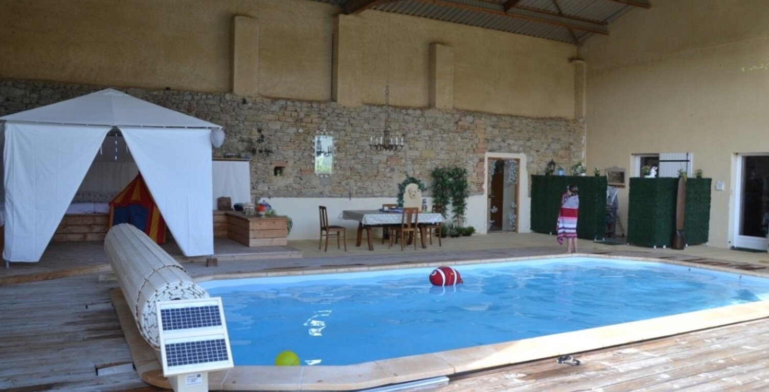 Maison de campagne de caractère – 186 m² – Piscine chauffée – Dépendances — photo 1