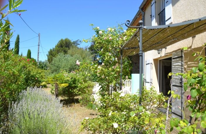 Maison de campagne de caractère – 186 m² – Piscine chauffée – Dépendances — photo 4