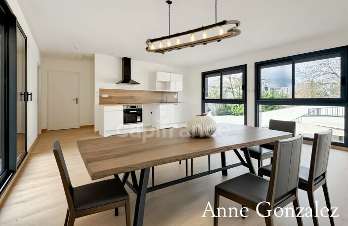 ORLEANS Centre quartier Madeleine rare à la vente appartement Penthouse T4 avec patio intérieur et terrasse de 28 m2 dans petite copropriété — photo 4