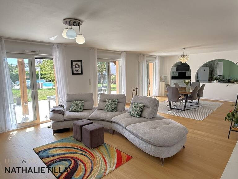 SAINT PRYVE SAINT MESMIN, maison a vendre, piscine et jardin — photo 1